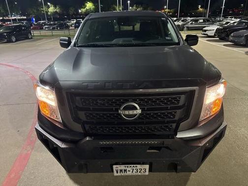 2024 Nissan Titan SV