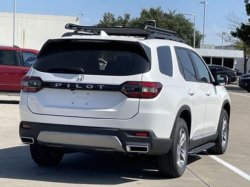Platinum White Pearl 2026 Honda Pilot EX-L