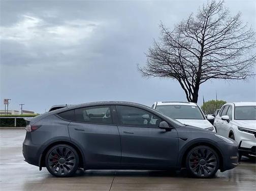 2024 Tesla Model Y Performance Dual Motor All-Wheel Drive