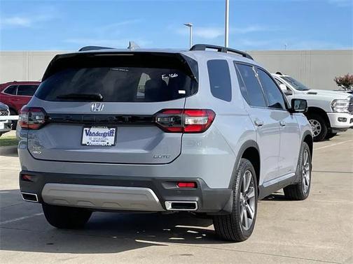 2023 Honda Pilot AWD Elite