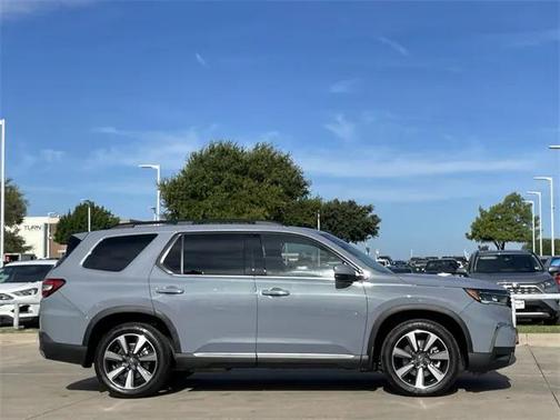 2023 Honda Pilot AWD Elite