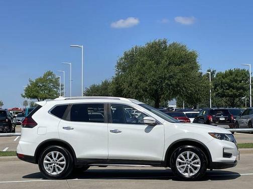 Glacier White 2020 Nissan Rogue SV