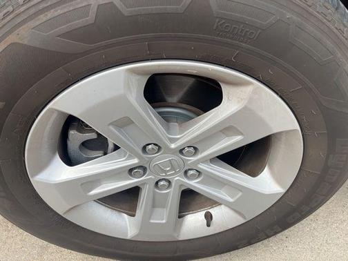 Crystal Black Pearl 2024 Honda Pilot LX