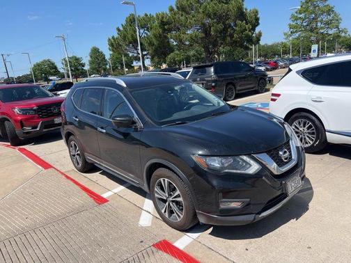 Magnetic Black 2017 Nissan Rogue SL