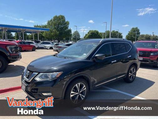 Magnetic Black 2017 Nissan Rogue SL