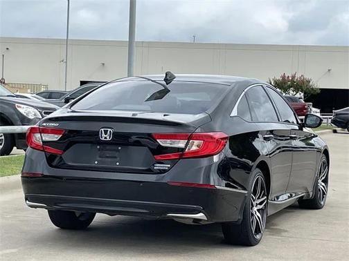2022 Honda Accord Hybrid Touring