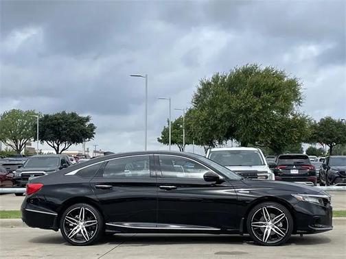 2022 Honda Accord Hybrid Touring