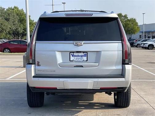 2019 Cadillac Escalade Luxury