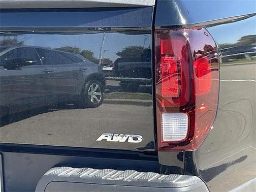 2022 Honda Ridgeline Black