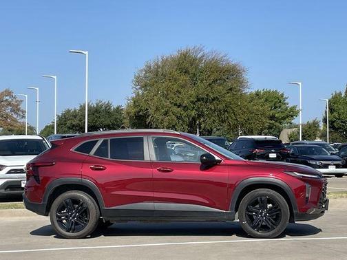 Crimson Metallic 2024 Chevrolet Trax FWD ACTIV