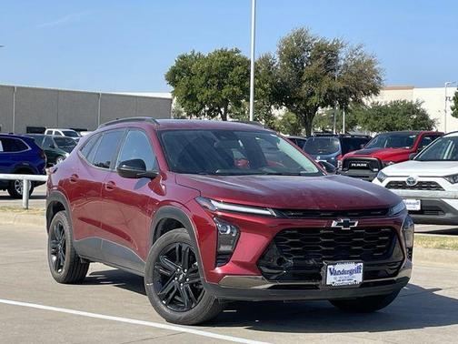 Crimson Metallic 2024 Chevrolet Trax FWD ACTIV