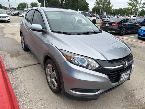 Crystal Black Pearl 2017 Honda HR-V LX