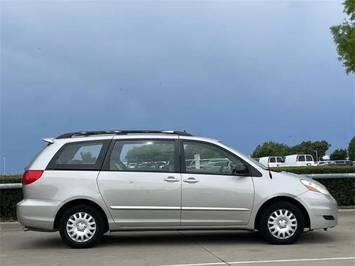 2008 Toyota Sienna LE