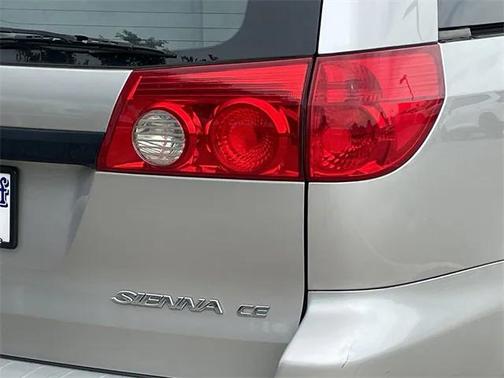 2008 Toyota Sienna LE
