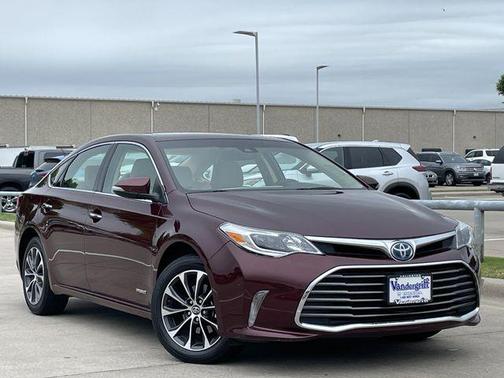 Ooh La La Rouge Mica 2018 Toyota Avalon Hybrid XLE Premium