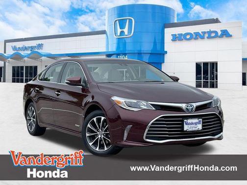 Ooh La La Rouge Mica 2018 Toyota Avalon Hybrid XLE Premium