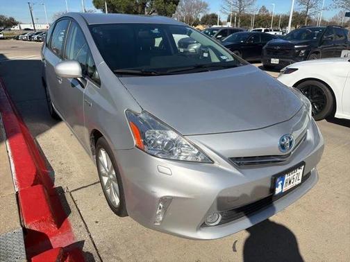 2013 Toyota Prius v Five