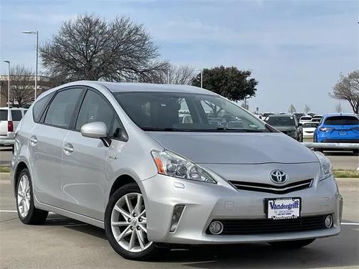 2013 Toyota Prius v Five