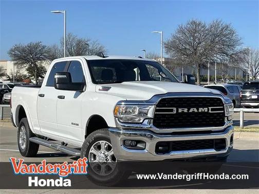 2024 RAM 2500 Big Horn Crew Cab 4x4 6'4' Box