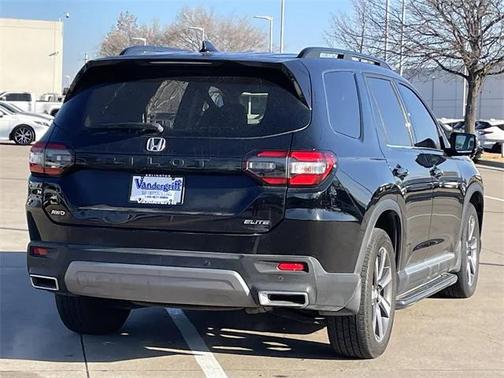 2023 Honda Pilot AWD Elite