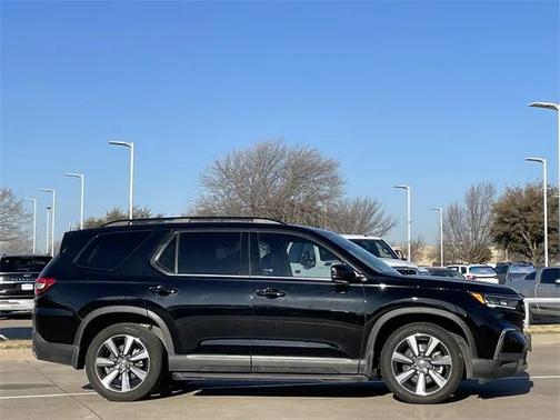 2023 Honda Pilot AWD Elite