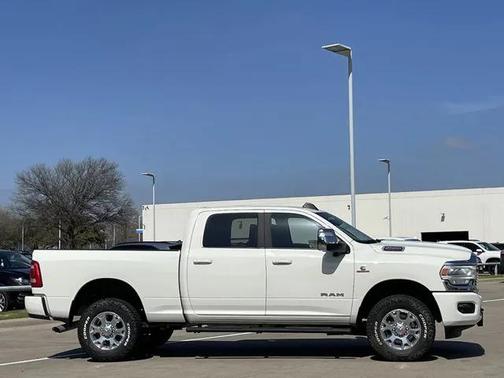 2024 RAM 2500 Laramie Crew Cab 4x4 6'4' Box
