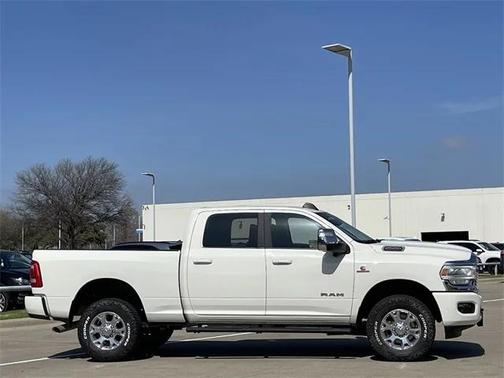 2024 RAM 2500 Laramie Crew Cab 4x4 6'4' Box