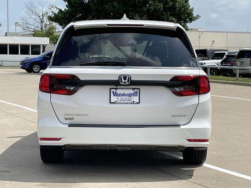 Platinum White Pearl 2024 Honda Odyssey Sport