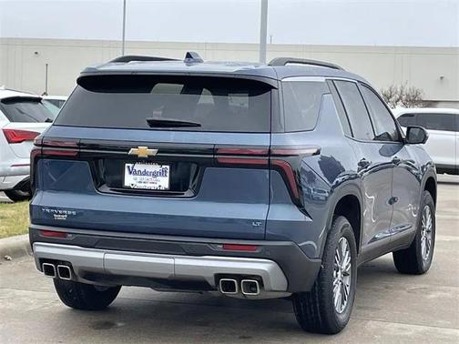 2024 Chevrolet Traverse LT