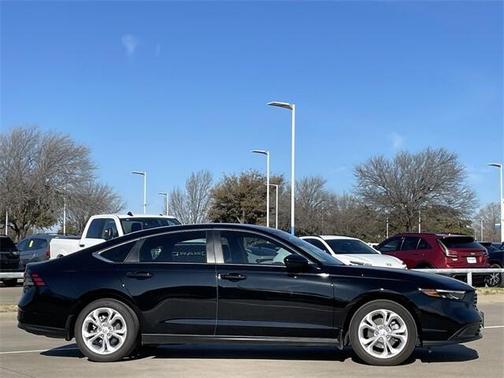 2025 Honda Accord LX 1.5T