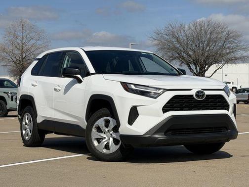 Ice 2025 Toyota RAV4 LE