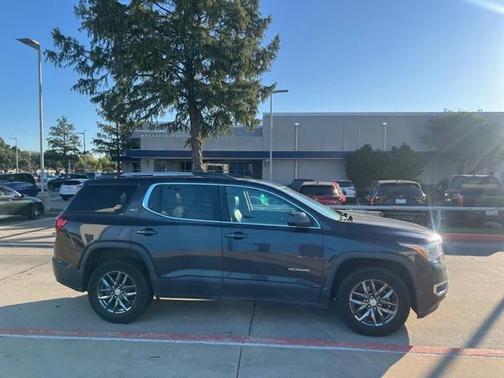 2017 GMC Acadia SLT-1