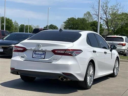 2020 Toyota Camry XLE