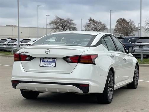 2025 Nissan Altima 2.5 SV