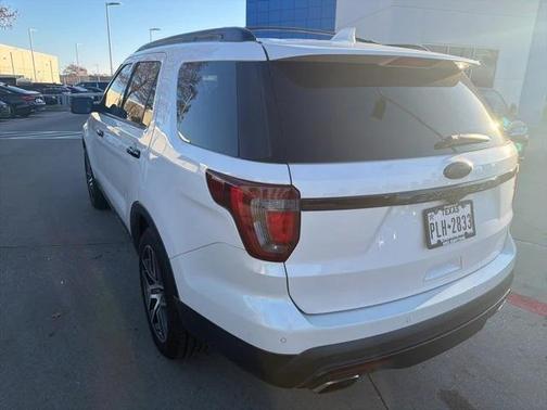 2017 Ford Explorer sport