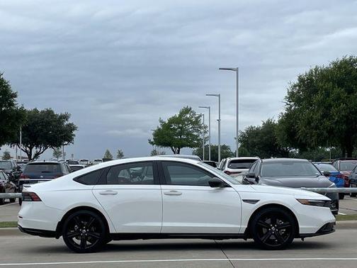 Platinum White Pearl 2025 Honda Accord Hybrid Sport-L