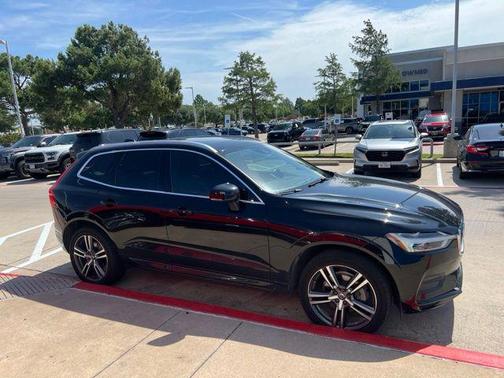 Onyx Black 2019 Volvo XC60 T5 Momentum