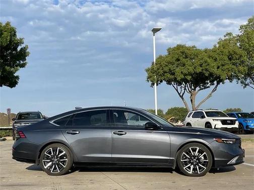 2023 Honda Accord Hybrid Touring
