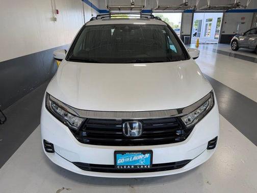 Platinum White Pearl 2023 Honda Odyssey Touring