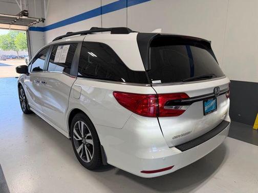 Platinum White Pearl 2023 Honda Odyssey Touring