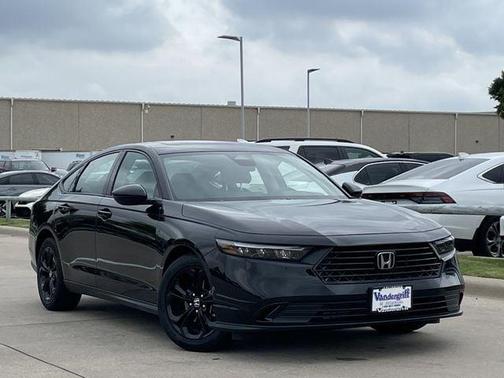 Crystal Black Pearl 2025 Honda Accord SE
