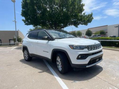 Bright White Clearcoat 2025 Jeep Compass Limited