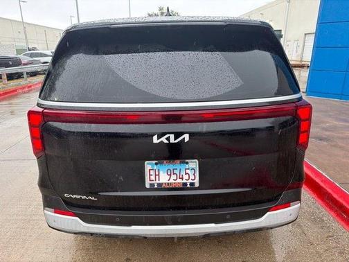 Aurora Black Pearl 2025 Kia Carnival LXS