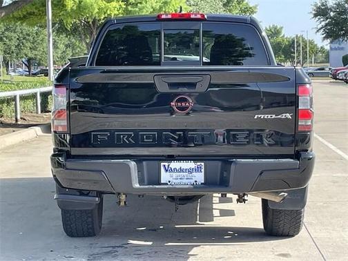 2022 Nissan Frontier PRO-4X
