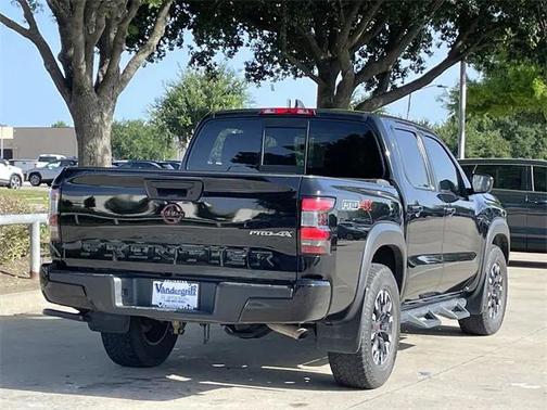 2022 Nissan Frontier PRO-4X