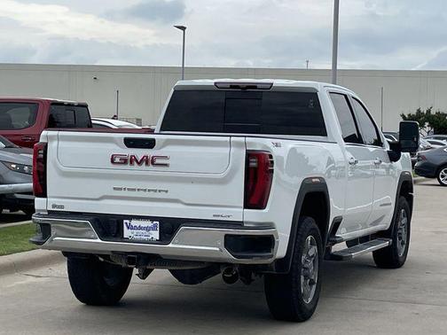 Summit White 2025 GMC Sierra 2500 SLT