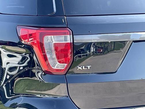 Shadow Black 2018 Ford Explorer XLT