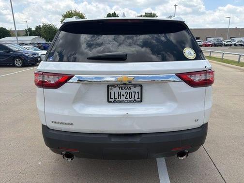 Pearl 2018 Chevrolet Traverse LT Cloth