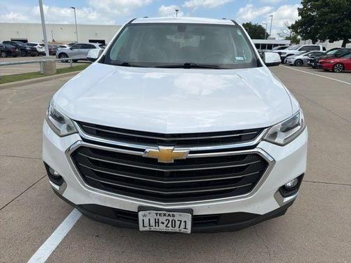 Pearl 2018 Chevrolet Traverse LT Cloth