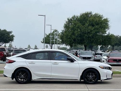 Platinum White Pearl 2025 Honda Civic Sport